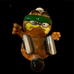 Vintage Enesco Garfield skater figurine